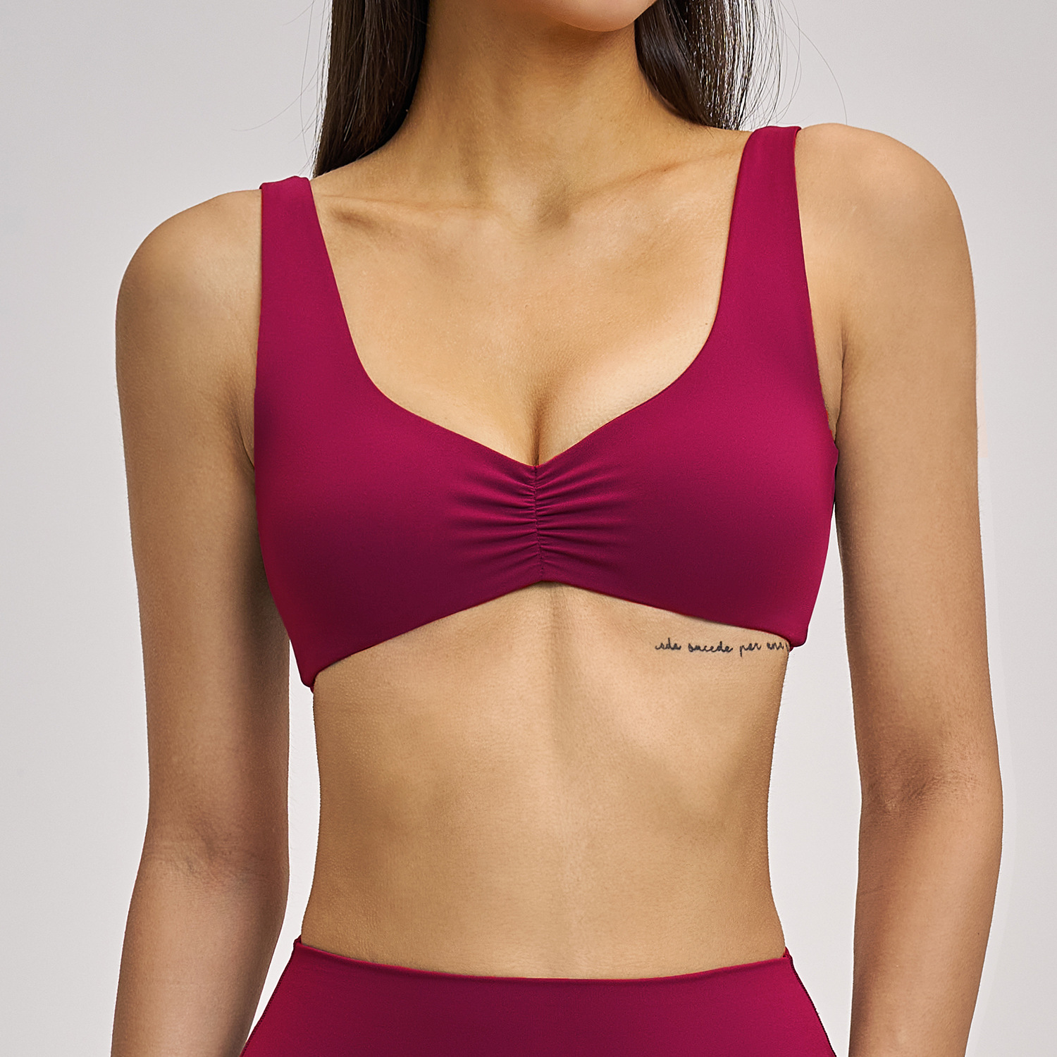 Private Label Yoga Wear Personalised Fitness Clothing Clothing Manufacturers Medium Impact Bra