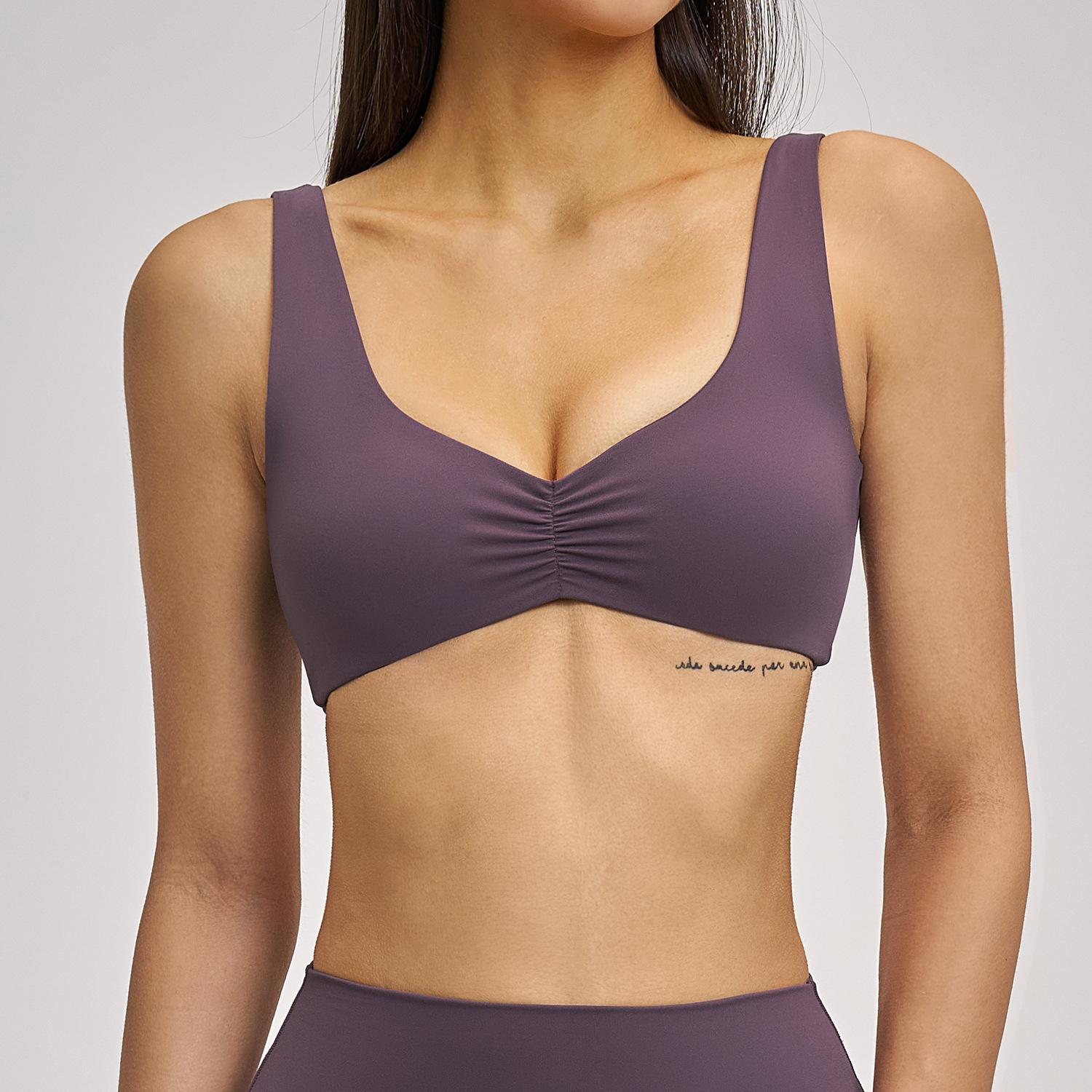 Private Label Yoga Wear Personalised Fitness Clothing Clothing Manufacturers Medium Impact Bra