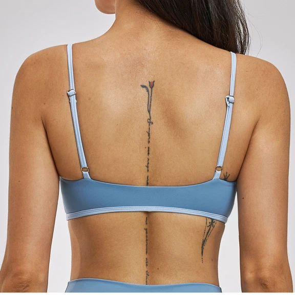 Small Batch Activewear Custom Yoga Wear Manufacturer Strappy Bra Have Padding Bras