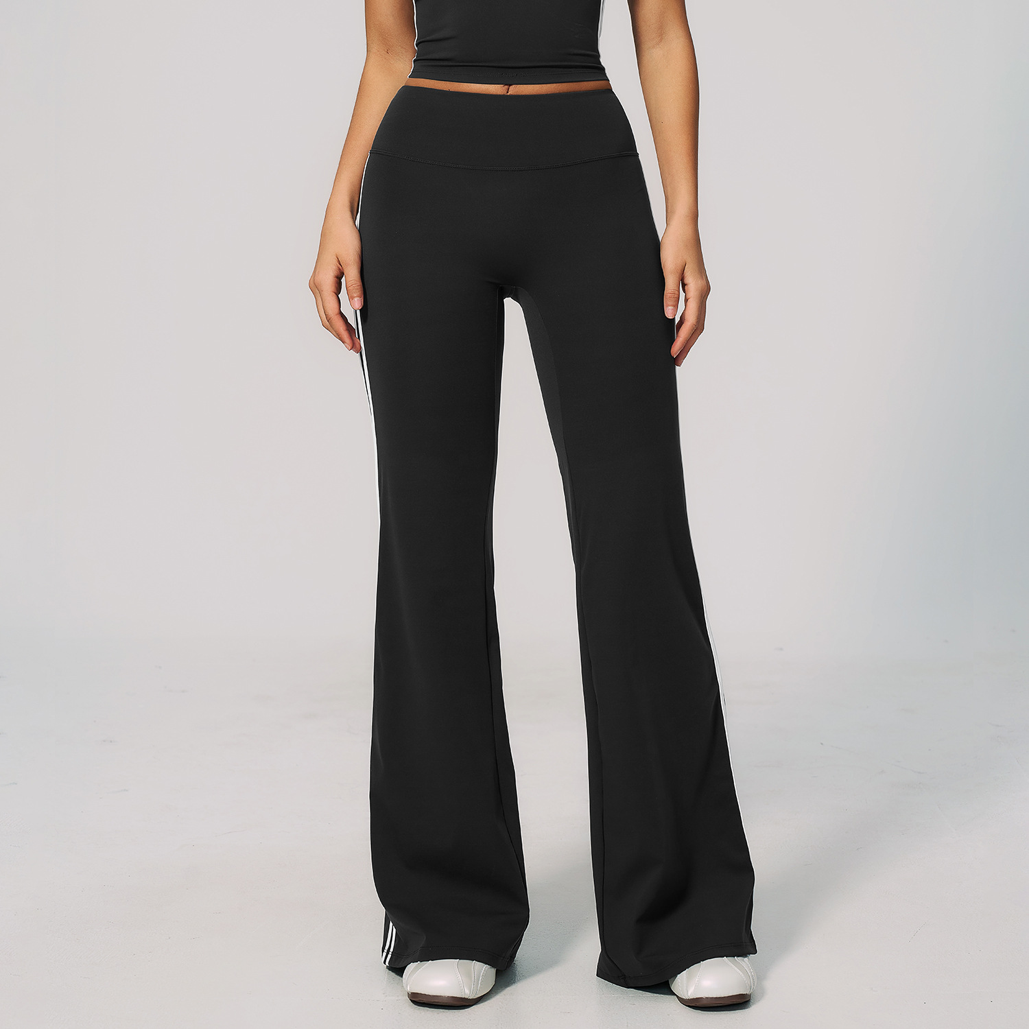 Sports Women’s Workout Clothes Supplier Soft Fabric Yoga Pants